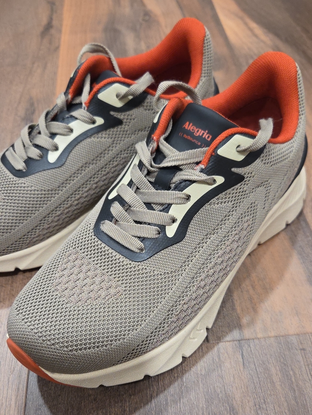Alegria Rebounce Size 8.5 Women’s Athletic Shoe Taupe with Cream, Black, Orange